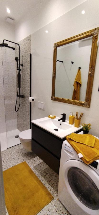 Cute Apartment Marla Art Close To Center بولا المظهر الخارجي الصورة