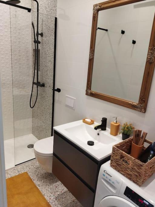 Cute Apartment Marla Art Close To Center بولا المظهر الخارجي الصورة