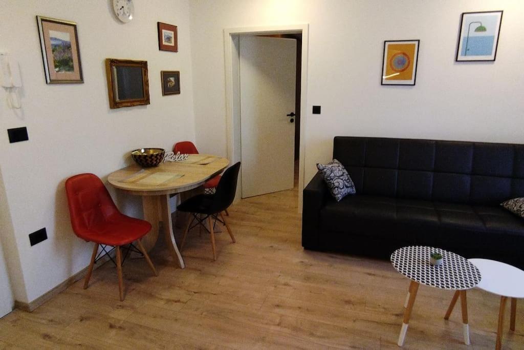 Cute Apartment Marla Art Close To Center بولا المظهر الخارجي الصورة